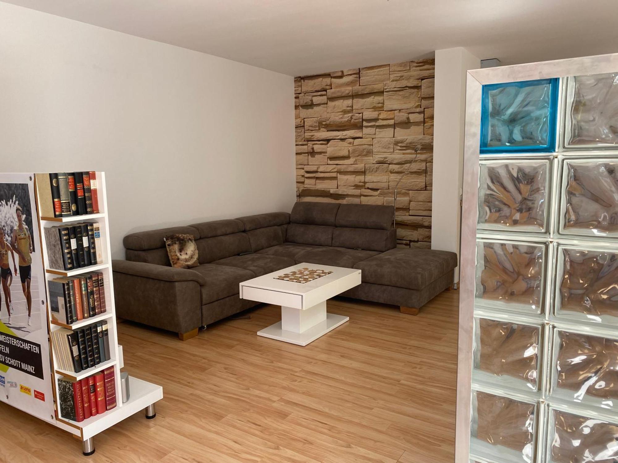 Ferienwohnung An Den Weinbergen Essenheim 外观 照片